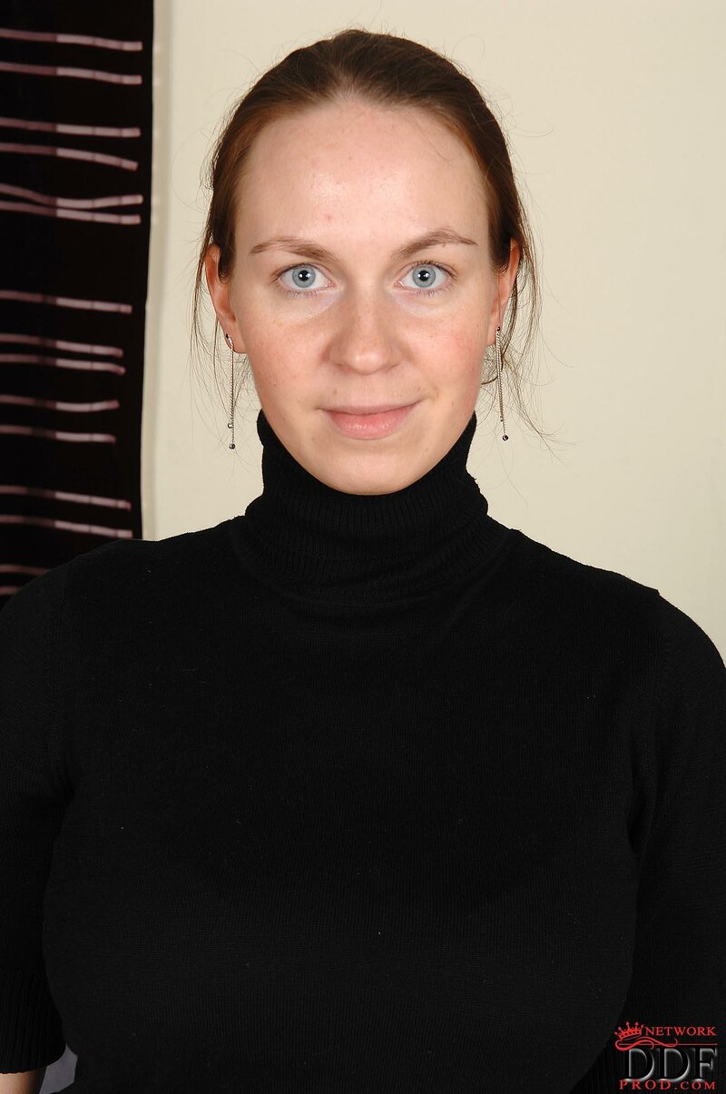Олечка, 27
